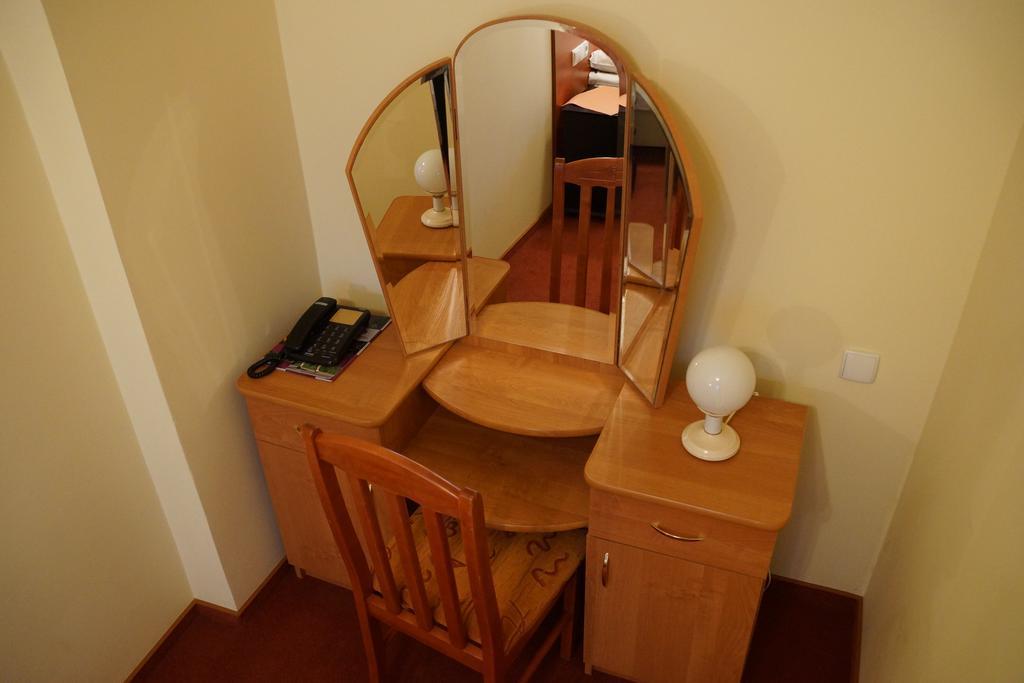 Hotel Bosir Białystok Oda fotoğraf