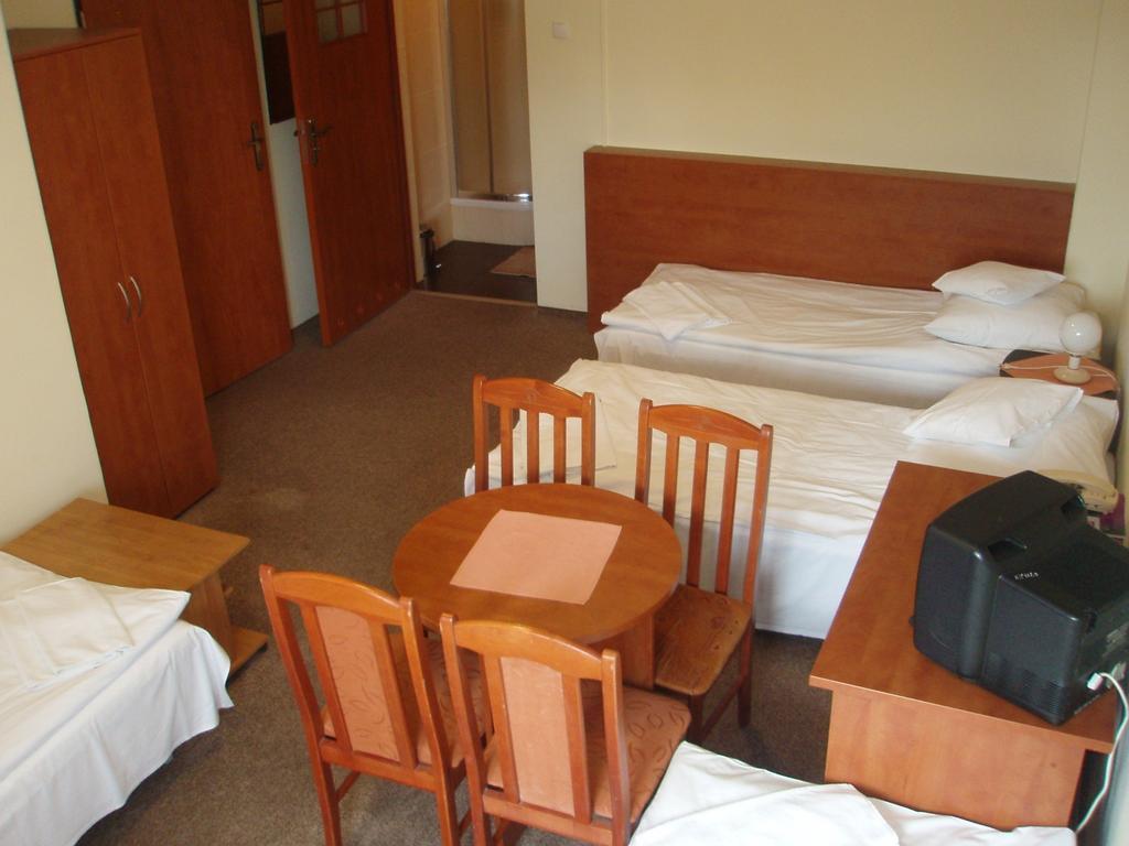 Hotel Bosir Białystok Oda fotoğraf